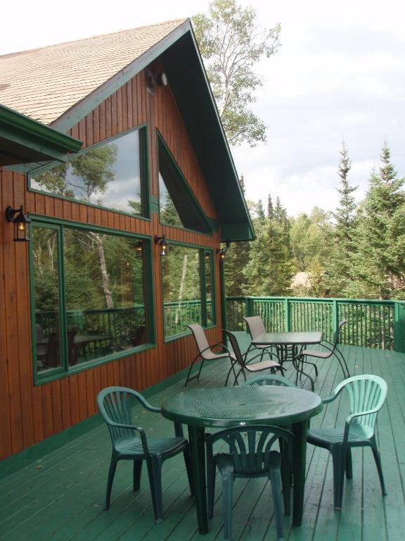 Totem Resorts Sioux Narrows Стая снимка