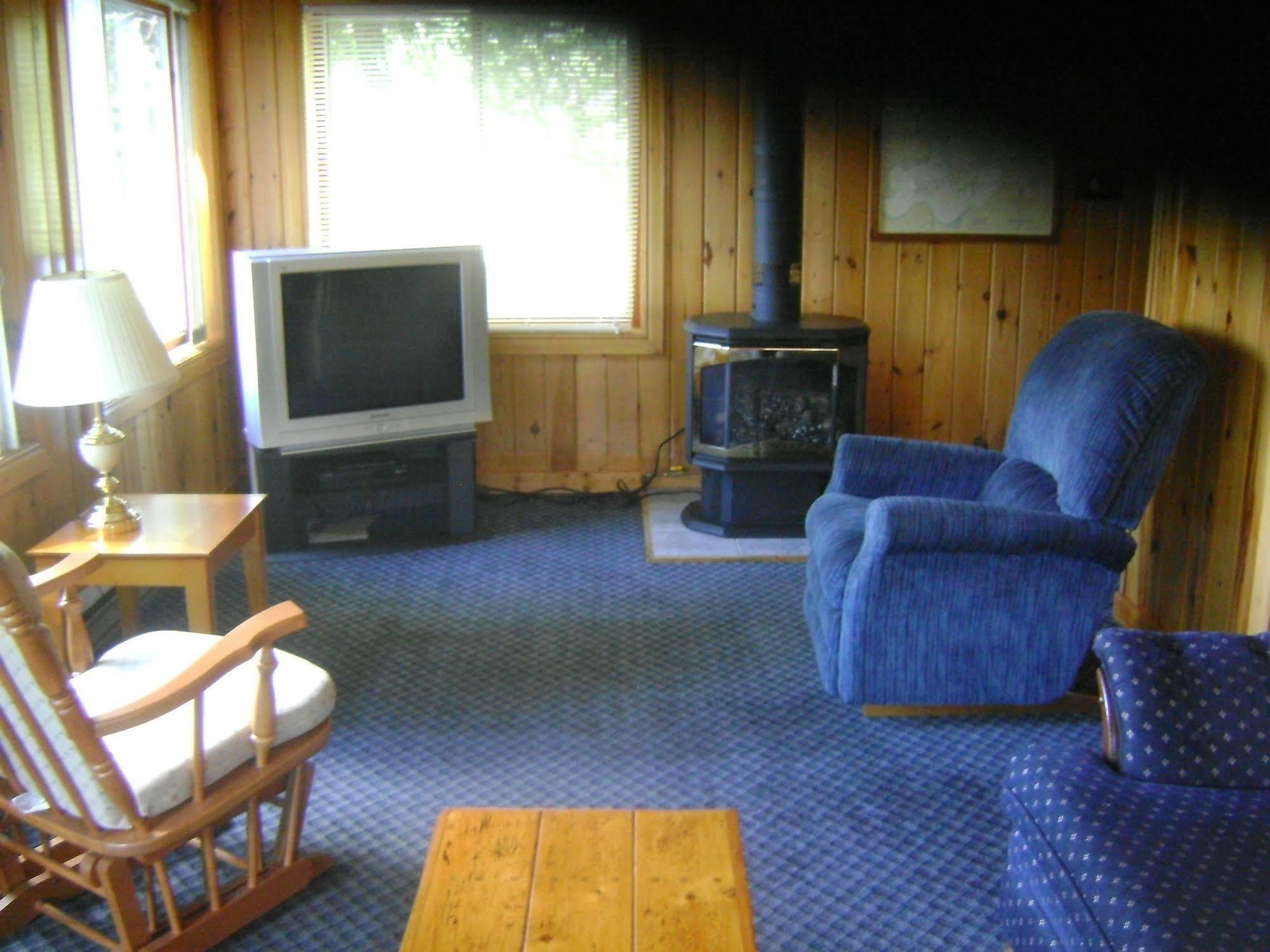 Totem Resorts Sioux Narrows Екстериор снимка